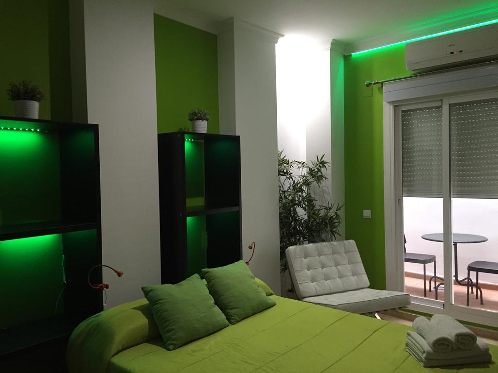 Apartamentos Gold Málaga Værelse billede
