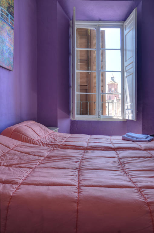 Apartamentos Gold Málaga Værelse billede